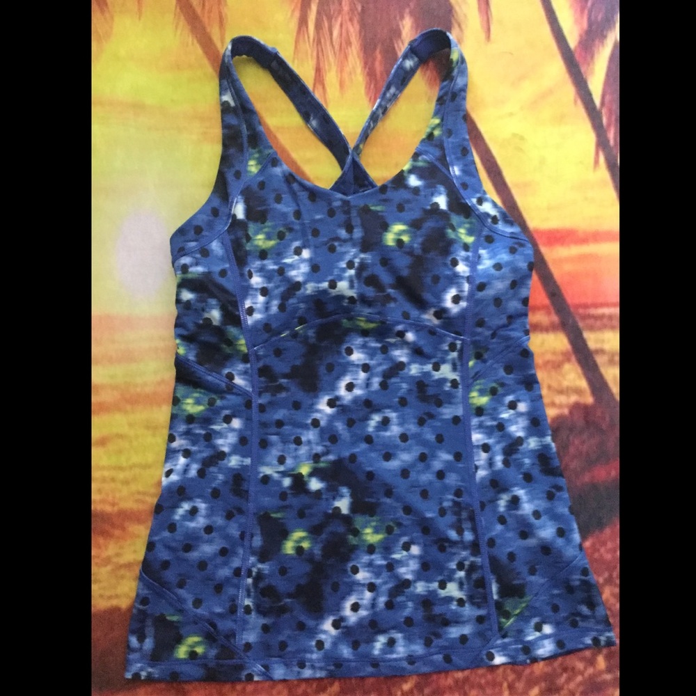 Lululemon LIKE NEW Kanto Catch me Tank Top Size 6